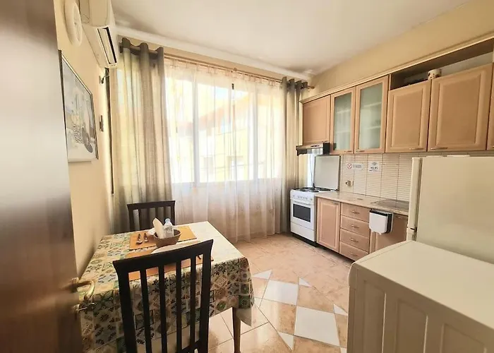 Folium Tirana